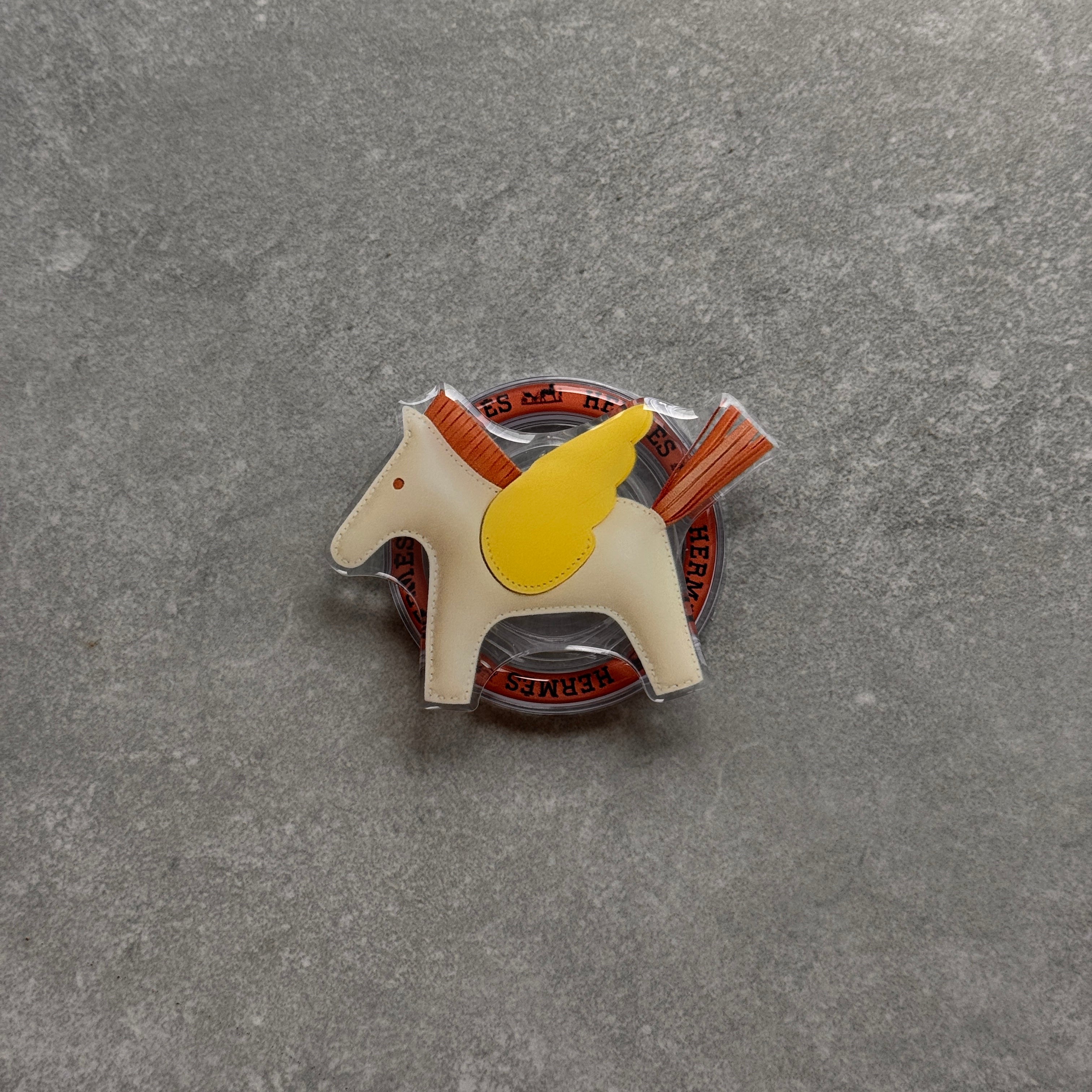 Horse Charm Pop Socket